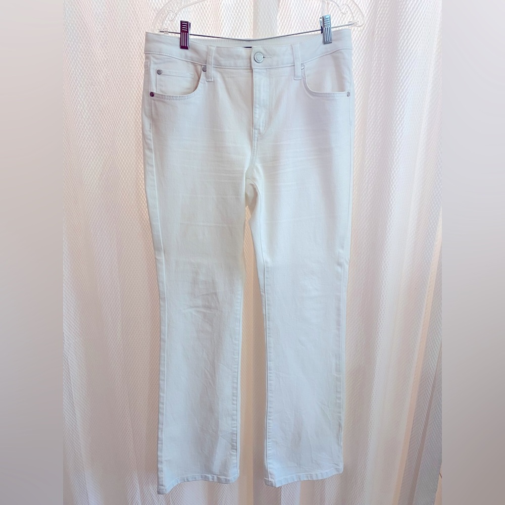 Vera Wang white stretch denim bootcut jeans
